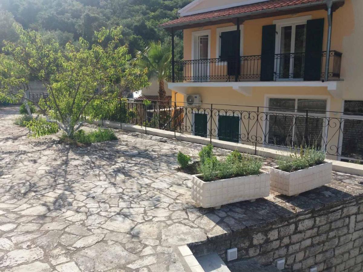 Lithino Apartments - 5Min From The Beach Άγιος Ιωάννης Περιστερών Εξωτερικό φωτογραφία